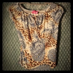 0020 Xhilaration summer top, size M